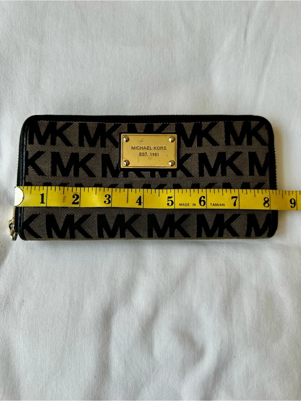 Michael Kors Black Brown MK Logo Zip Around Continental Wallet